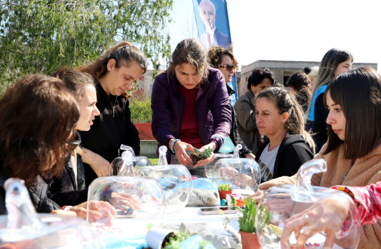 Depremzede vatandaşlar için teraryum atölyesi düzenlendi
