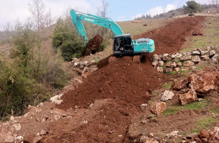 TOROSLAR’DA YOL ÇALIŞMALARI SÜRÜYOR
