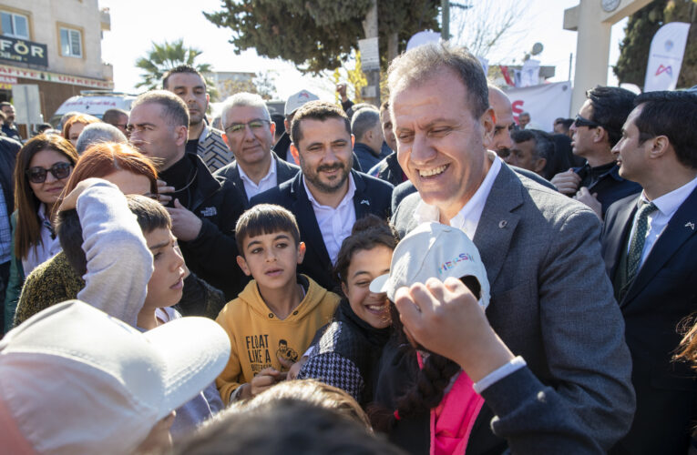 BAŞKAN SEÇER, ZEYTİN FİDANI VE ORGANİK SIVI GÜBRE DAĞITIM TÖRENİ’NE KATILDI