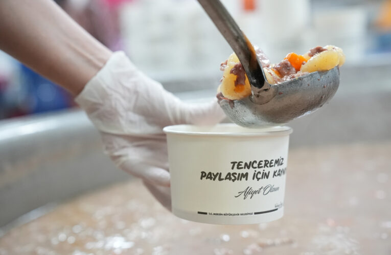 BÜYÜKŞEHİR’İN DEPREMZELERLE PAYLAŞTIĞI YEMEK SAYISI 2 MİLYONU AŞTI