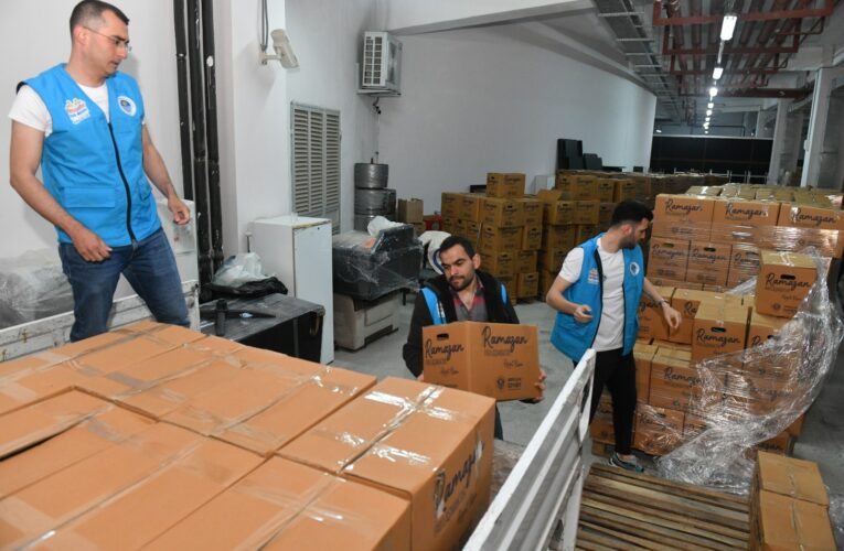 Yenişehir Belediyesi Ramazan ayında da ihtiyaç sahiplerinin yanında