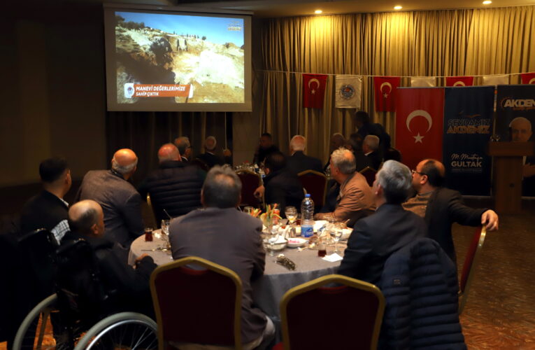 Başkan Gültak, mahalle muhtarlarıyla iftar programında bir araya geldi