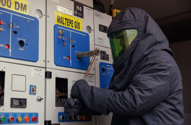 Enerjisa dağıtım şirketleri seçim öncesi şebeke bakımlarını tamamladı