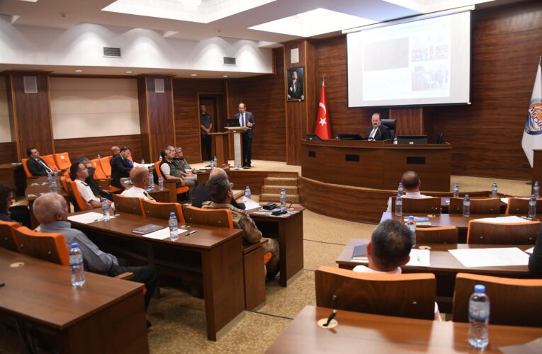 Mersin İli Orman Yangınlarıyla Mücadele Komisyonu Vali Pehlivan Başkanlığında Toplandı