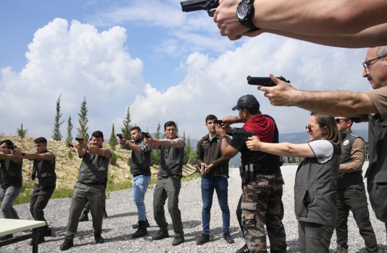 Mersin’de Silah Eğitimi Verildi