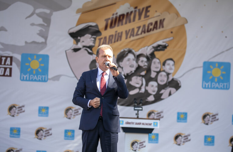 BAŞKAN SEÇER, AKŞENER’İN MERSİN MİTİNGİNE KATILDI