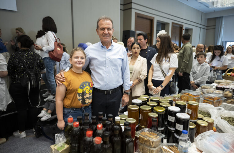 SEÇER: “YARALAR BİRLİK OLUNARAK SARILABİLİR”