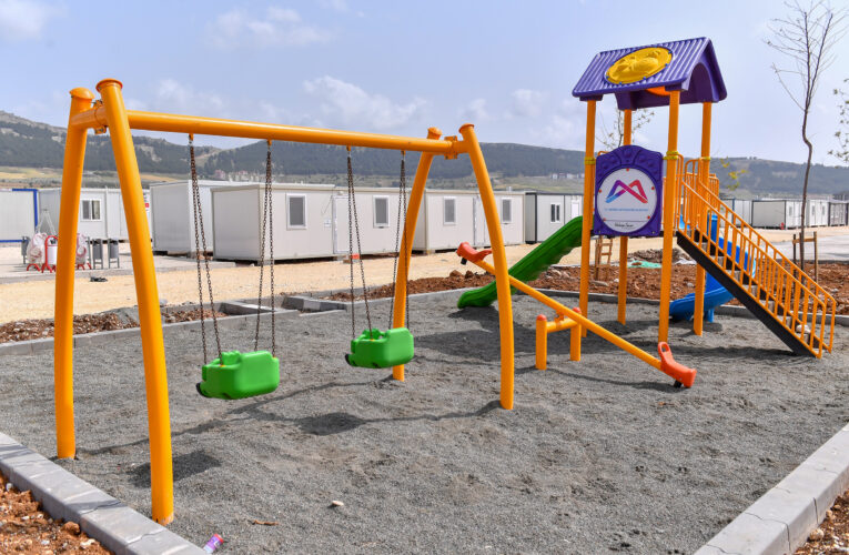 MERSİN BÜYÜKŞEHİR, ADIYAMAN’DA GENİŞ KAPSAMLI MİNİ BİR KENT İNŞA ETTİ