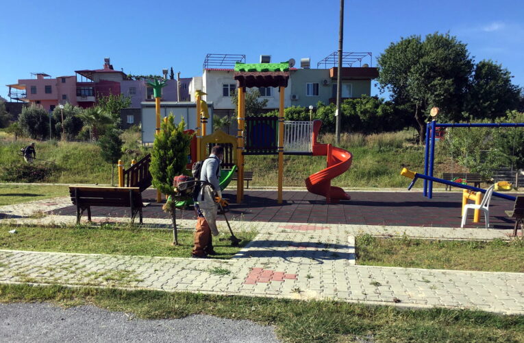 AKDENİZ’DE PARK, BAHÇE VE YEŞİL ALANLAR ELDEN GEÇİYOR