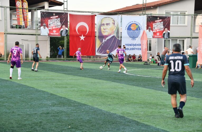 19 Mayıs Veteranlar Futbol Turnuvası sona erdi