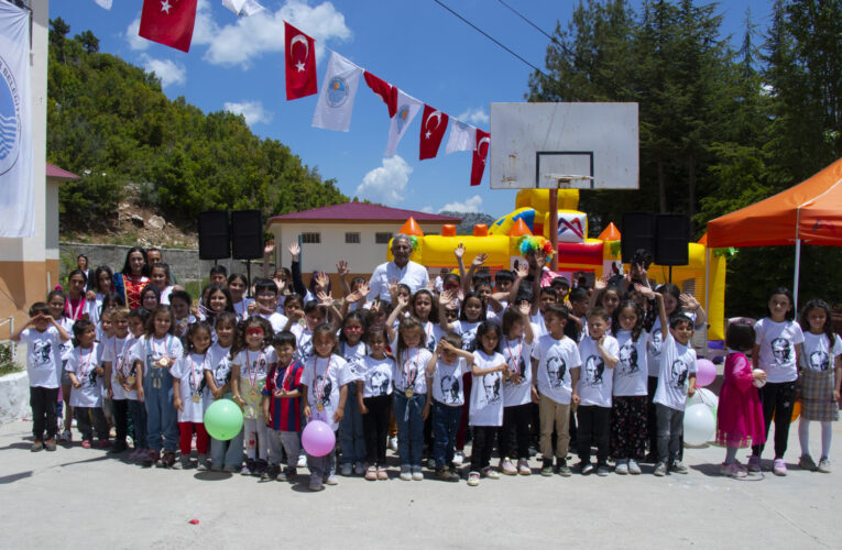 BÜYÜKŞEHİR, BAHAR ŞENLİKLERİNİ ÇOCUKLARIN AYAĞINA GÖTÜRÜYOR