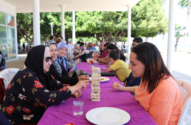 MERSİN BÜYÜKŞEHİR’DEN ’80’LER BULUŞMASI’