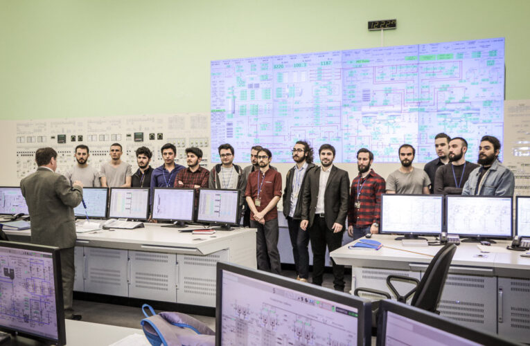 TÜRK NÜKLEER MÜHENDİSLERİ LENİNGRAD NGS-2’DE STAJ YAPTI