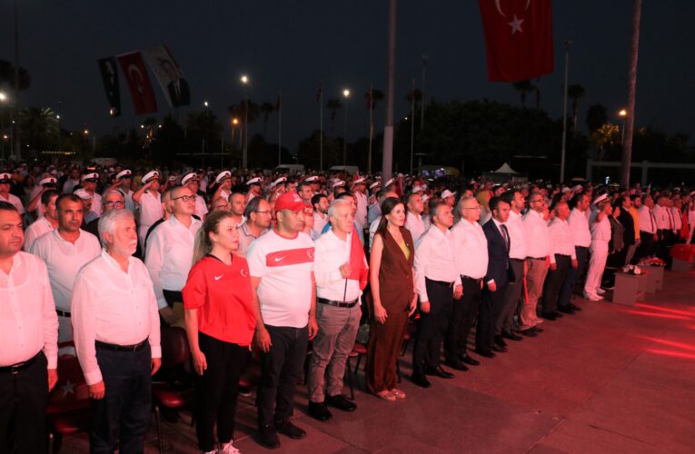 BAŞKAN YILMAZ, HEMŞEHRİLERİYLE DEMOKRASİ NÖBETİNDE BULUŞTU