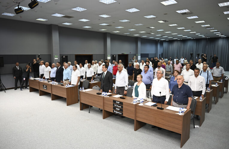 BAŞKAN SEÇER: “SİNEK İLAÇLARIMIZ AB NORMLARINDA, SAĞLIK BAKANLIĞI’NCA ONAYLI”