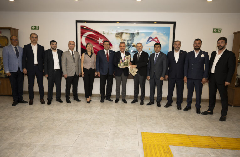 MTSO YENİ YÖNETİM KURULU BAŞKANI VE YENİ YÖNETİM KURULU’NDAN BAŞKAN SEÇER’E ZİYARET