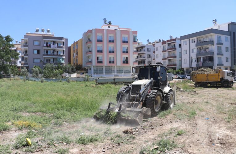 TOROSLAR’DA BOŞ ARSALAR TEMİZLENİYOR