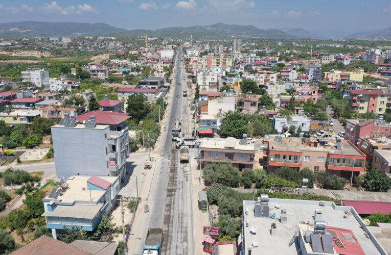 BÜYÜKŞEHİR FINDIKPINARI CADDESİ’NDE YENİLEME ÇALIŞMASI YÜRÜTÜYOR