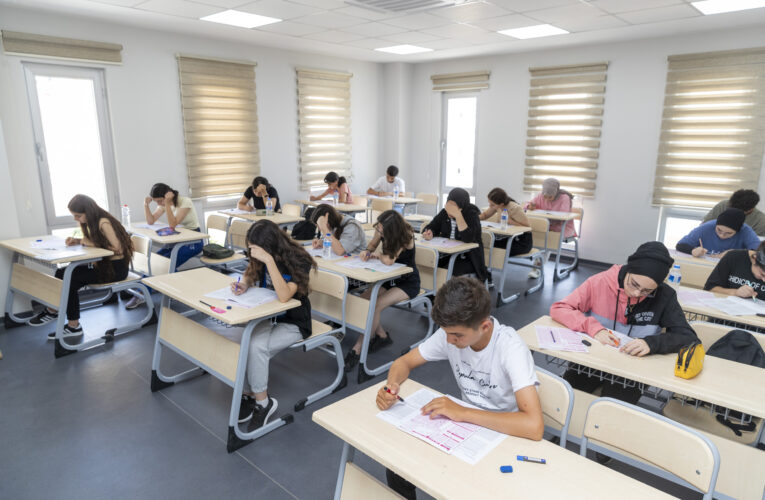 MERSİN BÜYÜKŞEHİR’İN KURS MERKEZLERİNİN BAŞARISI KATLANARAK DEVAM EDİYOR