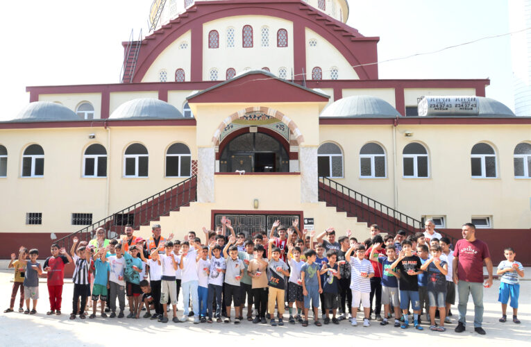 BAŞKAN YILMAZ’DAN, YAZ KURAN KURSU ÖĞRENCİLERİNİ SEVİNDİREN SÜRPRİZ