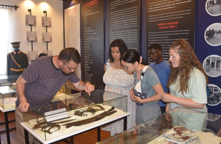 TOROSLAR’IN “KUVAYİ MİLLİYE KARARGÂHI” YOĞUN İLGİ GÖRÜYOR