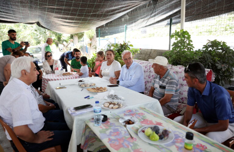 GÜLTAK, BAĞLARBAŞI’NDA SİYAH İNCİR HASADINA KATILDI