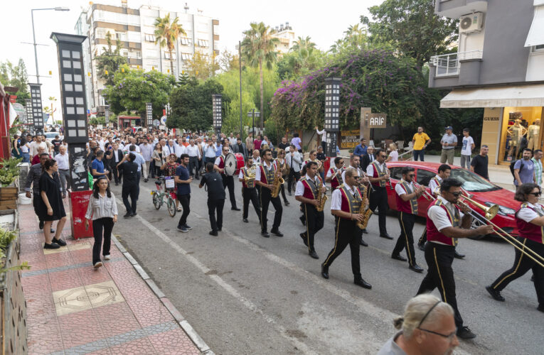 “SAĞLIKLI YAŞAMANIN EN KESTİRME YOLU BİR BİSİKLET SAHİBİ OLUP MERSİN’DE YAŞAMAK”