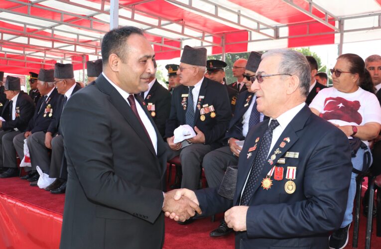 BAŞKAN YILMAZ; “GAZİLİK, VATAN VE MİLLET SEVGİSİNİN EMSALSİZ MÜDAFAASIDIR”