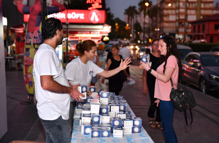 MEVLİT KANDİLİ’NDE SİMİTLER YİNE MERSİN BÜYÜKŞEHİR’DEN