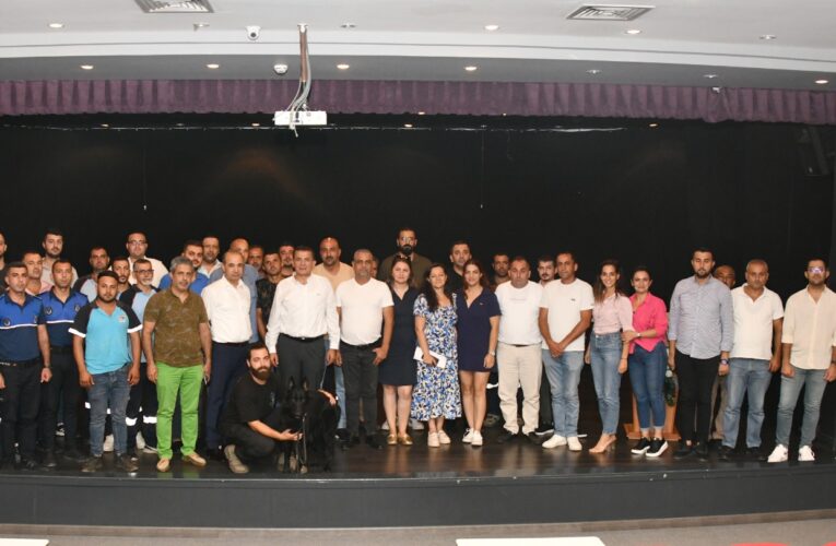 Mersin Yenişehir Belediyesi 50 kişilik arama kurtarma ekibi kurdu