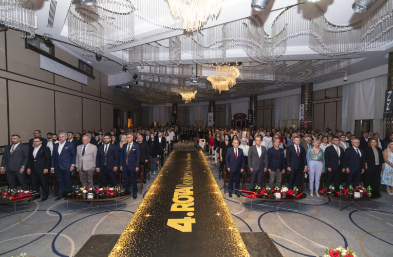 “MERSİN SÜREKLİ YATIRIMIN YAPILMASI GEREKEN BİR KENT”