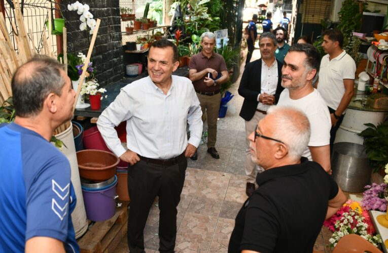 Başkan Abdullah Özyiğit, İnönü Mahallesi’nde esnafları ziyaret etti