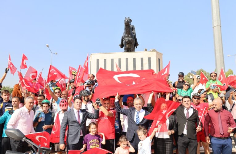 “TOROSLAR’DA CUMHURİYET COŞKUSU BİR BAŞKA GÜZEL”