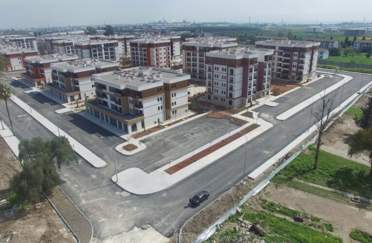 “Zor şartlardaki vatandaşlarımızı modern konutlara taşıyoruz”
