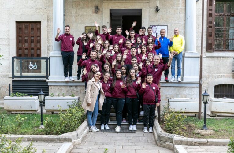 MAKEDON HALK DANSLARI TOPLULUĞU MERSİN’DEN MEMNUN AYRILDI