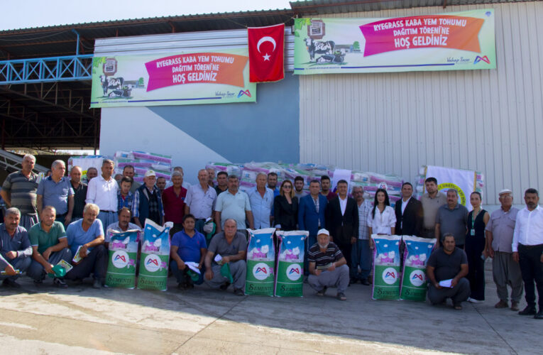 BÜYÜKŞEHİR’DEN TARSUSLU ÜRETİCİLERE YEM DESTEĞİ