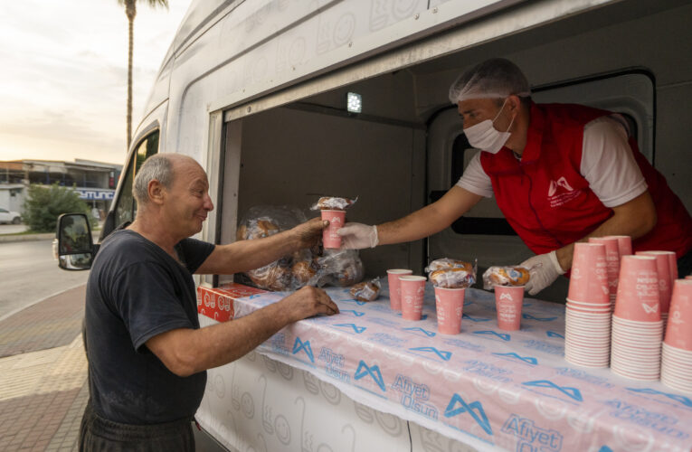 EFSANE ÇORBA BU YIL DA MERSİN HALKIYLA BULUŞTU