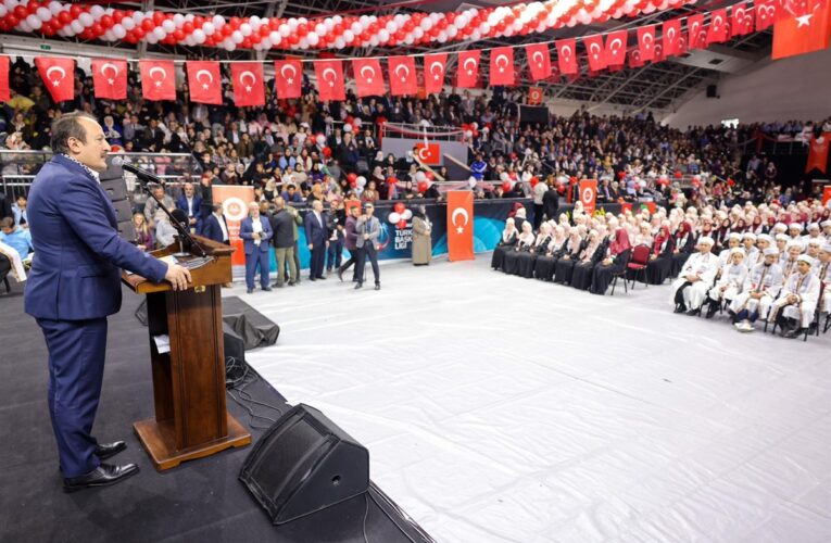 VALİ ALİ HAMZA PEHLİVAN, HAFIZLIK İCAZET TÖRENİNE KATILDI