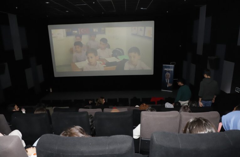 AKDENİZLİ ÖĞRENCİLER SINAV STRESİNDEN SİNEMA İLE UZAKLAŞTI