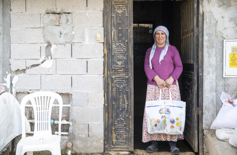 BÜYÜKŞEHİR, 30 BİN AİLEYE TOPLAM 300 BİN KİLOGRAM UN DAĞITIMI YAPACAK