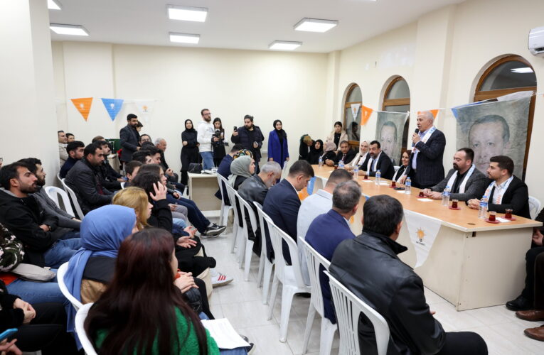 GÜLTAK, YEŞİLÇİMEN MAHALLESİ GENÇLERİYLE BULUŞTU