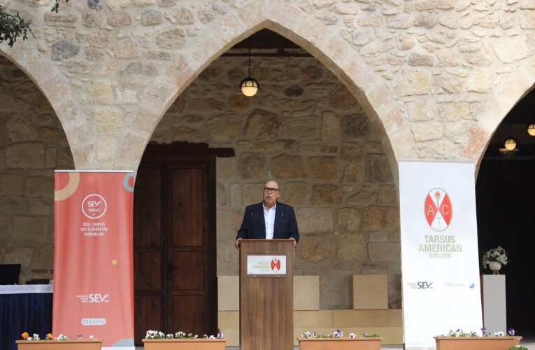 MUHTAR KENT’TEN MEZUNU OLDUĞU  TARSUS AMERİKAN KOLEJİ’NE STEM LABORATUVARI