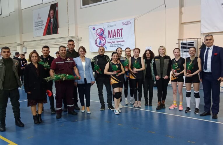 Anamur’da “Söz Kadının” Adlı Kutlama Programı Düzenlendi