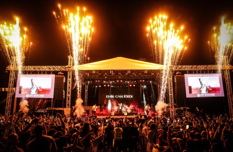 Mezitli’de Emir Can İğrek’le 23 Nisan Coşkusu!