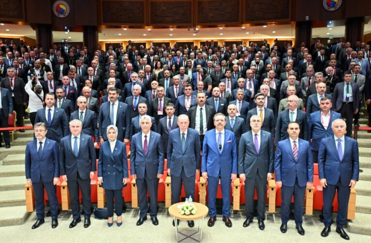 Cumhurbaşkanı Erdoğan’dan Oda ve Borsa başkanlarına ‘Yeşil Pasaport’ için yeşil ışık