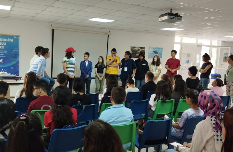 BÜYÜKŞEHİR ÇOCUK MECLİSİ ÜYELERİ, KENT GEZİSİ İLE MERSİN’İ GEZME VE GÖRME FIRSATI BULDU