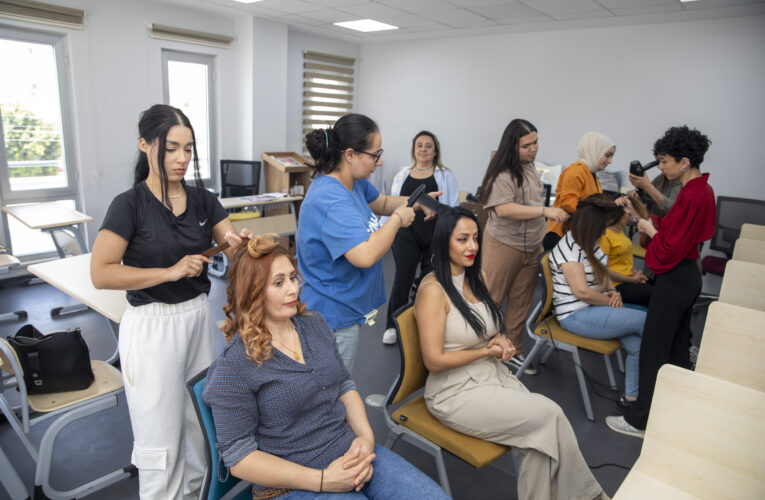 BÜYÜKŞEHİR İSTİHDAMI ARTIRMAK İÇİN DUR DURAK BİLMİYOR