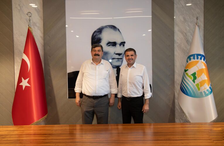 Toroslar Belediye Başkanı Abdurrahman Yıldız, Mezitli Belediye Başkanı Ahmet Serkan Tuncer’i Ziyaret Etti