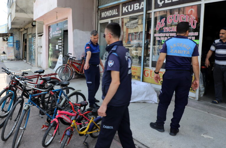 AKDENİZ ZABITASINDAN KALDIRIM İŞGALİ DENETİMİ