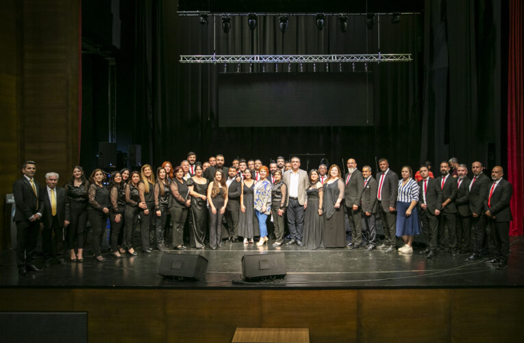 MAHZUNİ DOSTLARI, MAHZUNİ TÜRKÜLERİ İLE UNUTULMAZ ANLAR YAŞADI